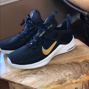 Women’s Nike Air max bella TR 2 black and gold